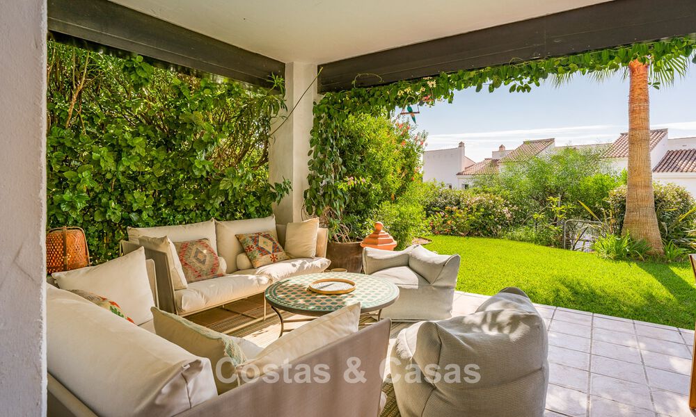 Charmant appartement avec jardin à vendre dans un complexe résidentiel privilégié à La Quinta, Marbella – Benahavis 58600