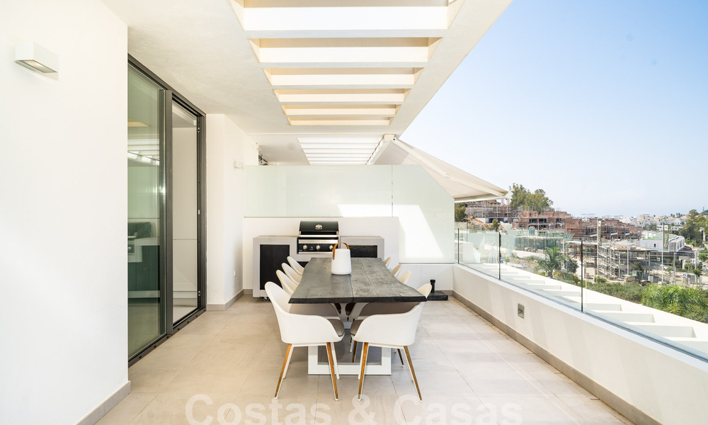 Penthouse moderne avec solarium spacieux à vendre sur le nouveau Golden Mile entre Marbella et Estepona 58793