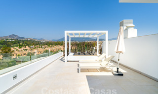 Penthouse moderne avec solarium spacieux à vendre sur le nouveau Golden Mile entre Marbella et Estepona 58802 