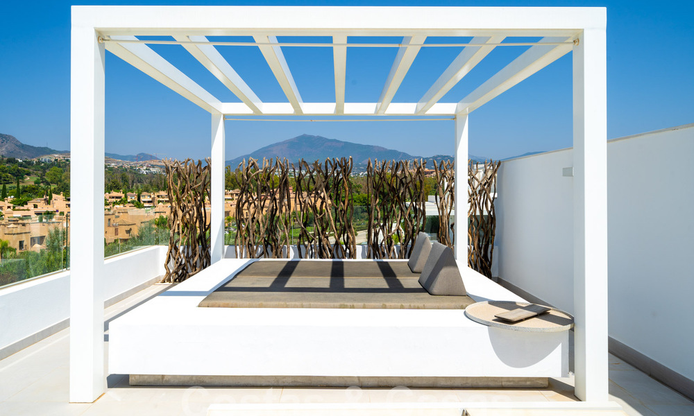 Penthouse moderne avec solarium spacieux à vendre sur le nouveau Golden Mile entre Marbella et Estepona 58803