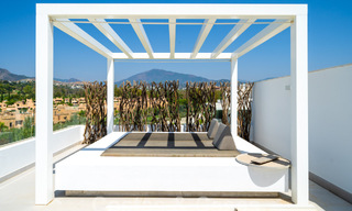 Penthouse moderne avec solarium spacieux à vendre sur le nouveau Golden Mile entre Marbella et Estepona 58803 
