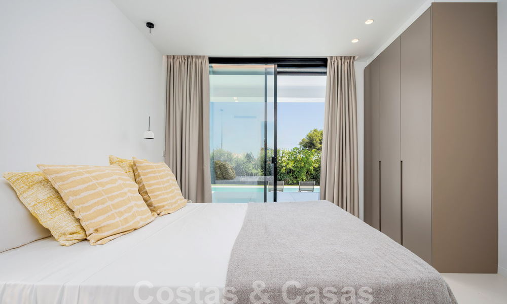 Villa moderne de luxe à vendre à deux pas de la plage et de toutes les commodités à San Pedro, Marbella 58621