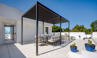 Villa moderne de luxe à vendre à deux pas de la plage et de toutes les commodités à San Pedro, Marbella 58662 