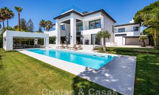 Villa moderne de luxe à vendre à deux pas de la plage et de toutes les commodités à San Pedro, Marbella 58680 