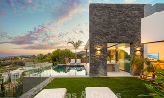 Prestigieuse villa de luxe moderne à vendre avec vue imprenable sur la mer dans une communauté fermée à Marbella - Benahavis 58692 