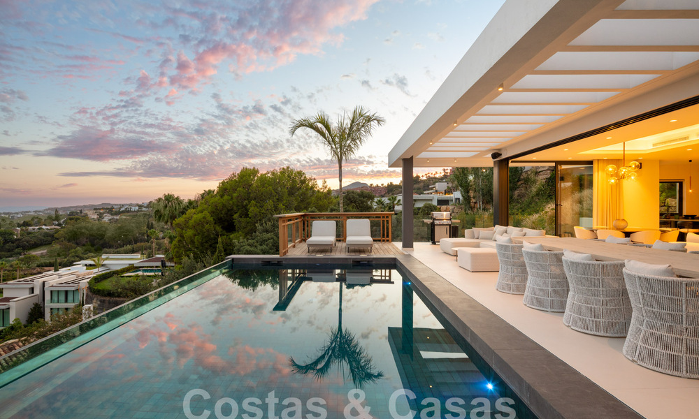 Prestigieuse villa de luxe moderne à vendre avec vue imprenable sur la mer dans une communauté fermée à Marbella - Benahavis 58693