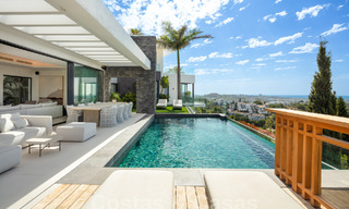 Prestigieuse villa de luxe moderne à vendre avec vue imprenable sur la mer dans une communauté fermée à Marbella - Benahavis 58716 