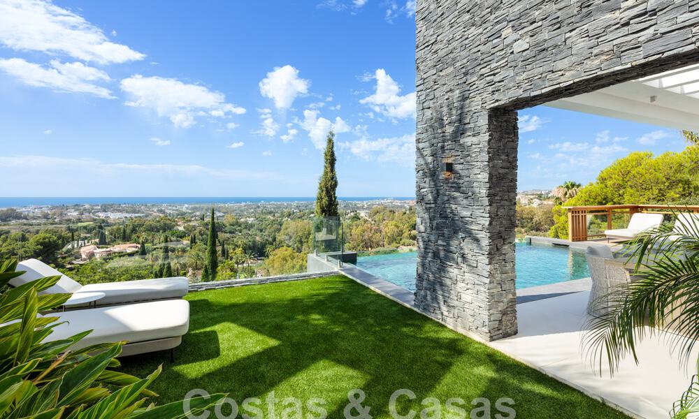 Prestigieuse villa de luxe moderne à vendre avec vue imprenable sur la mer dans une communauté fermée à Marbella - Benahavis 58720