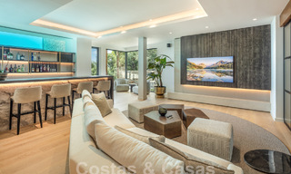 Prestigieuse villa de luxe moderne à vendre avec vue imprenable sur la mer dans une communauté fermée à Marbella - Benahavis 58730 