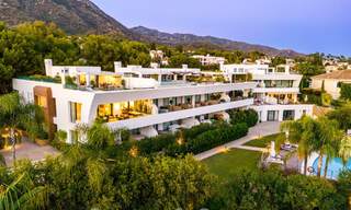 Penthouse moderne à vendre avec une vue phénoménale sur la mer dans le quartier exclusif de Sierra Blanca, Marbella 58731 