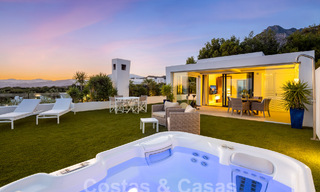 Penthouse moderne à vendre avec une vue phénoménale sur la mer dans le quartier exclusif de Sierra Blanca, Marbella 58732 