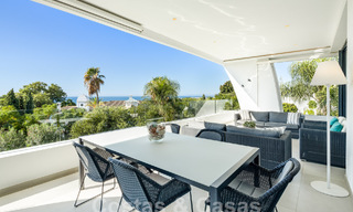 Penthouse moderne à vendre avec une vue phénoménale sur la mer dans le quartier exclusif de Sierra Blanca, Marbella 58734 