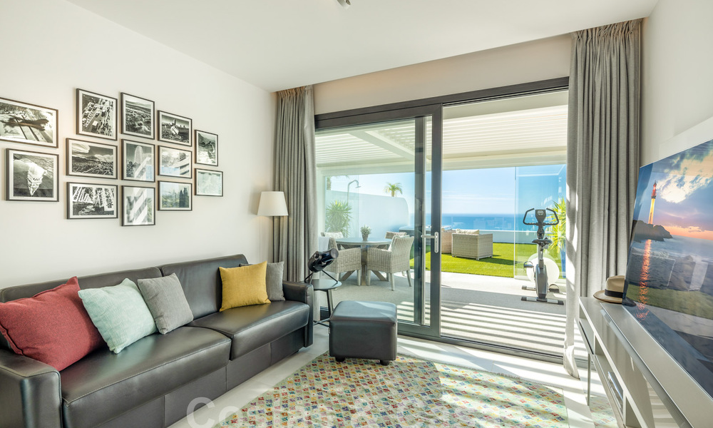Penthouse moderne à vendre avec une vue phénoménale sur la mer dans le quartier exclusif de Sierra Blanca, Marbella 58735