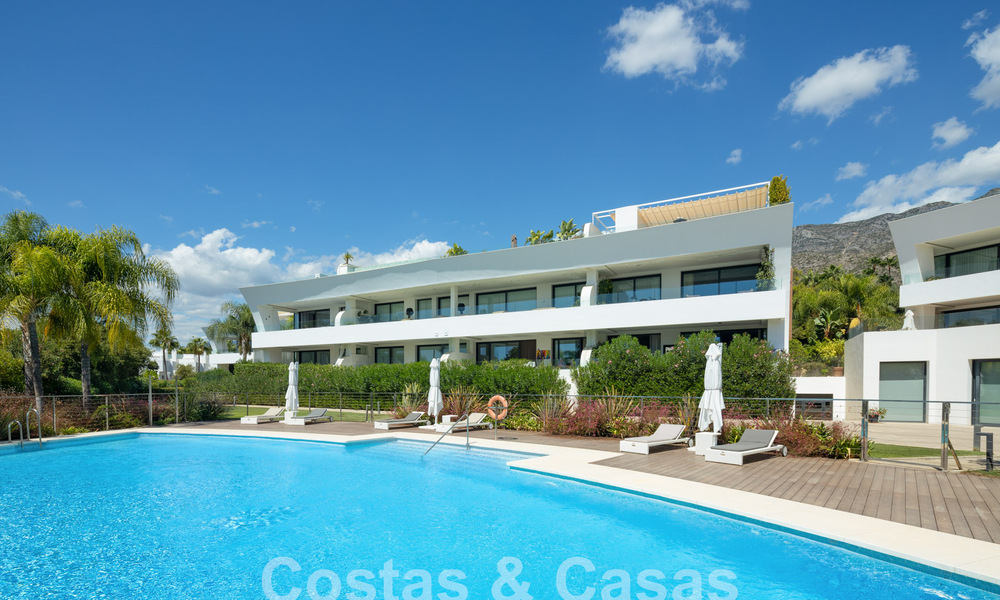 Penthouse moderne à vendre avec une vue phénoménale sur la mer dans le quartier exclusif de Sierra Blanca, Marbella 58747