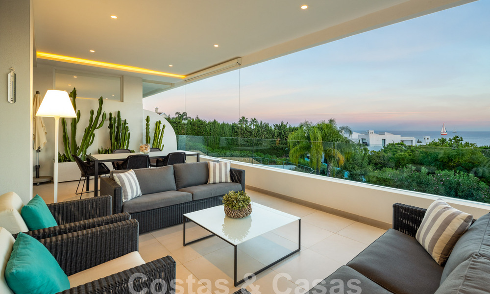 Penthouse moderne à vendre avec une vue phénoménale sur la mer dans le quartier exclusif de Sierra Blanca, Marbella 58749