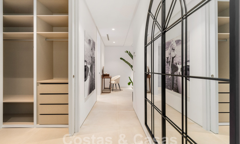 Villa contemporaine de luxe, prête à être emménagée, à vendre à distance de marche de Puerto Banus et de la plage à San Pedro, Marbella 59014