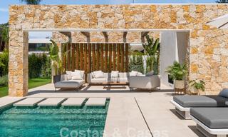 Villa contemporaine de luxe, prête à être emménagée, à vendre à distance de marche de Puerto Banus et de la plage à San Pedro, Marbella 59028 
