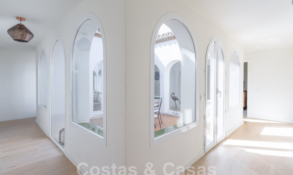 Villa andalouse de luxe au charme intemporel à vendre sur un golf de première ligne à Benahavis - Marbella 58844