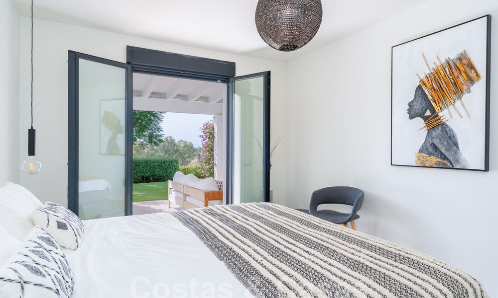 Villa andalouse de luxe au charme intemporel à vendre sur un golf de première ligne à Benahavis - Marbella 58846