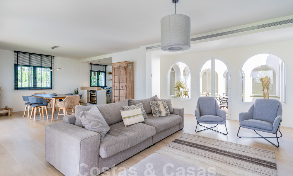 Villa andalouse de luxe au charme intemporel à vendre sur un golf de première ligne à Benahavis - Marbella 58859