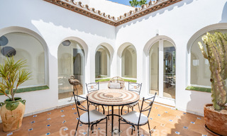 Villa andalouse de luxe au charme intemporel à vendre sur un golf de première ligne à Benahavis - Marbella 58861 
