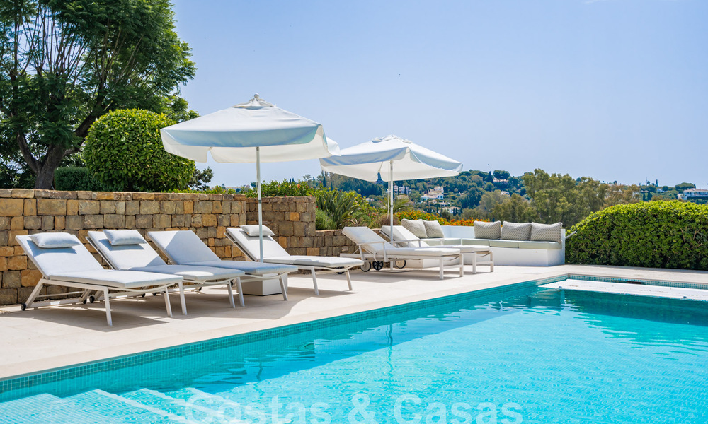 Villa andalouse de luxe au charme intemporel à vendre sur un golf de première ligne à Benahavis - Marbella 58868