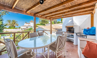 Villa espagnole à vendre avec grand jardin proche des commodités à l'est de Marbella 58926 