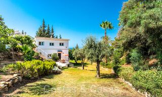 Villa espagnole à vendre avec grand jardin proche des commodités à l'est de Marbella 58927 