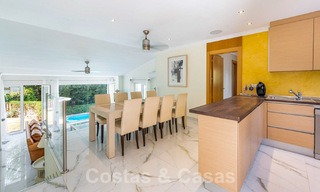 Villa espagnole à vendre avec grand jardin proche des commodités à l'est de Marbella 58932 