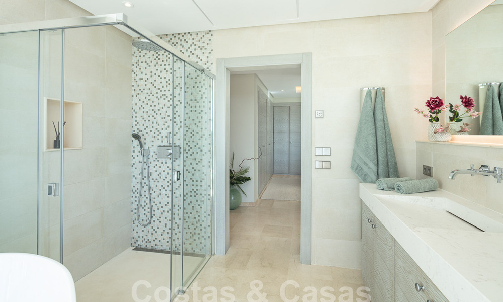 Villa méditerranéenne de luxe avec vue panoramique sur la mer à vendre dans la vallée du golf de Nueva Andalucia à Marbella 59103