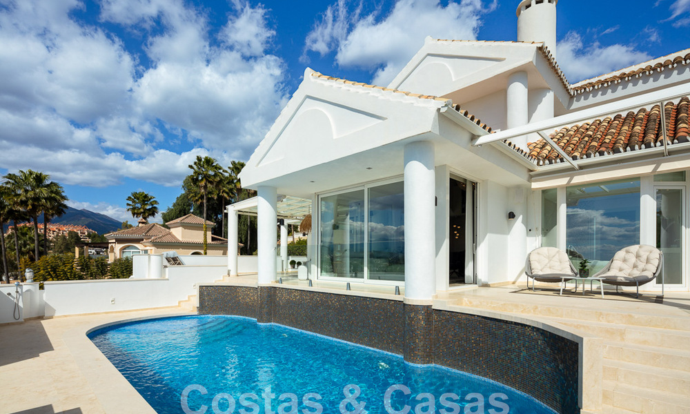 Villa méditerranéenne de luxe avec vue panoramique sur la mer à vendre dans la vallée du golf de Nueva Andalucia à Marbella 59108