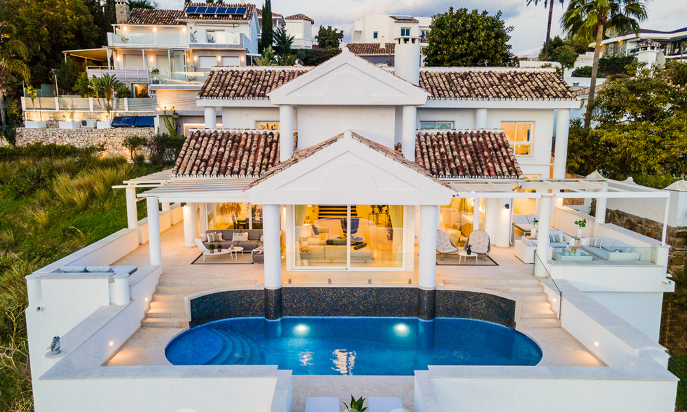 Villa méditerranéenne de luxe avec vue panoramique sur la mer à vendre dans la vallée du golf de Nueva Andalucia à Marbella 59115