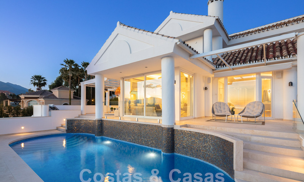 Villa méditerranéenne de luxe avec vue panoramique sur la mer à vendre dans la vallée du golf de Nueva Andalucia à Marbella 59136