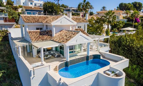 Villa méditerranéenne de luxe avec vue panoramique sur la mer à vendre dans la vallée du golf de Nueva Andalucia à Marbella 59140