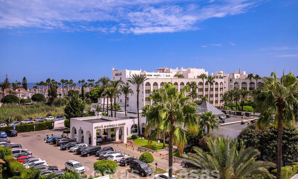 Penthouse à vendre avec solarium et vue à 360°, à deux pas de la plage et du centre de Puerto Banus, Marbella 59043