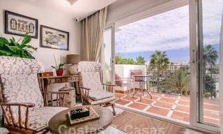 Penthouse à vendre avec solarium et vue à 360°, à deux pas de la plage et du centre de Puerto Banus, Marbella 59065 