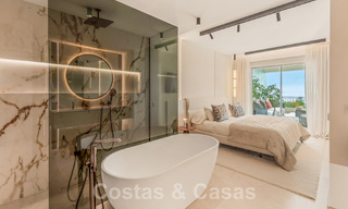 Spacieux appartement de luxe à vendre avec vue panoramique sur la mer dans une urbanisation protégée sur le Golden Mile, Marbella 59795 