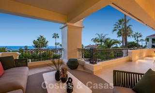Spacieux appartement de luxe à vendre avec vue panoramique sur la mer dans une urbanisation protégée sur le Golden Mile, Marbella 59802 