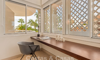 Spacieux appartement de luxe à vendre avec vue panoramique sur la mer dans une urbanisation protégée sur le Golden Mile, Marbella 59804 
