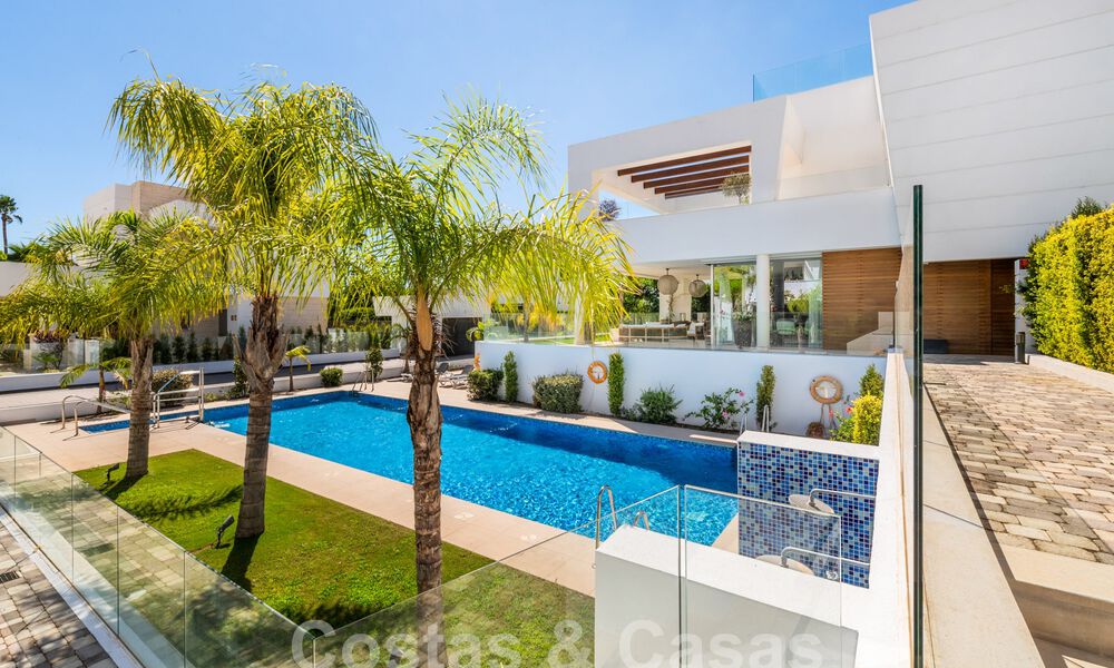 Villa moderne de luxe à vendre à quelques pas de la plage et du centre de San Pedro, Marbella 59180