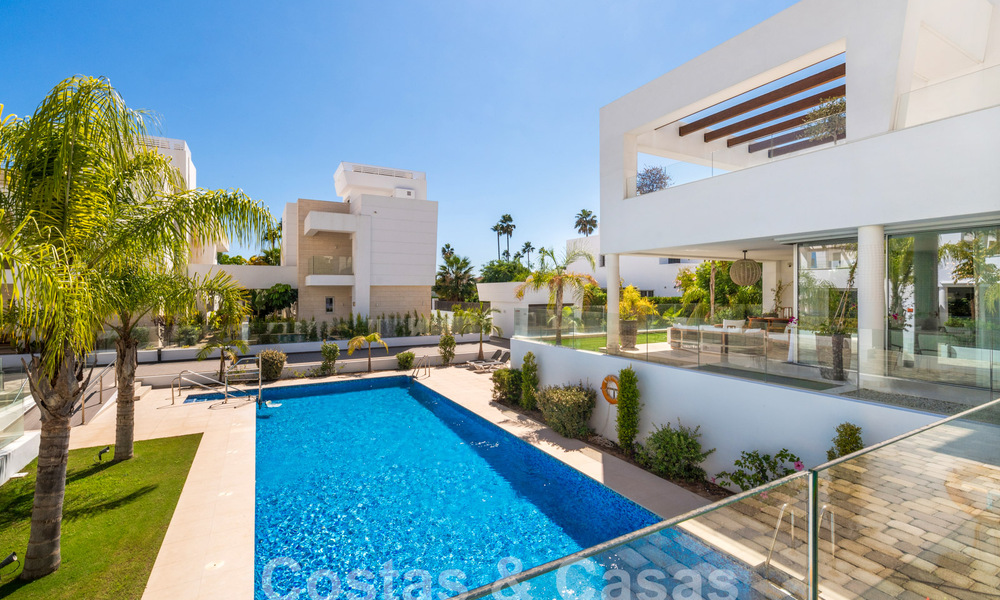 Villa moderne de luxe à vendre à quelques pas de la plage et du centre de San Pedro, Marbella 59183