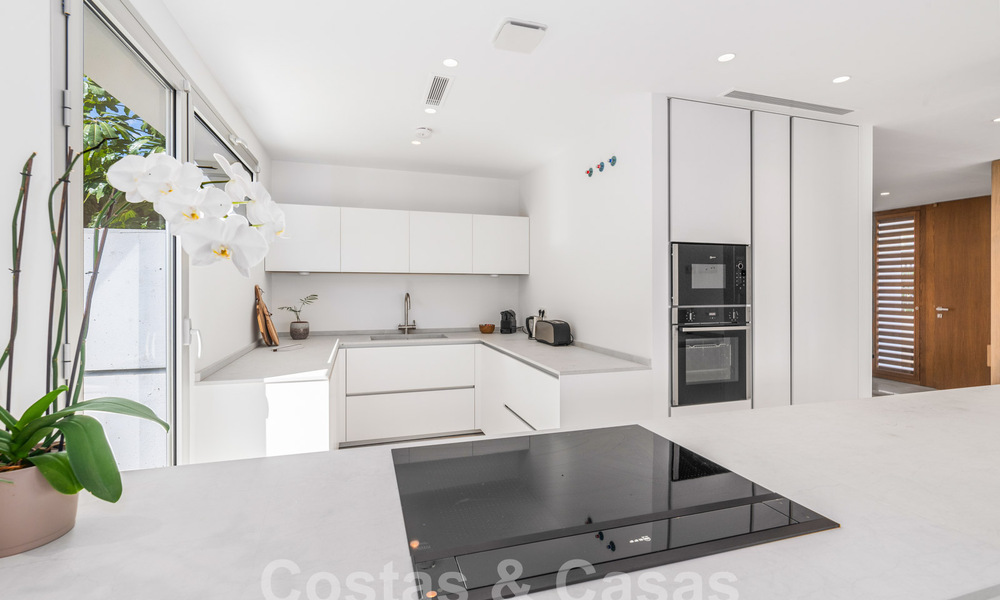 Villa moderne de luxe à vendre à quelques pas de la plage et du centre de San Pedro, Marbella 59195