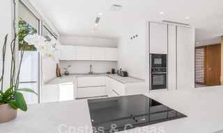 Villa moderne de luxe à vendre à quelques pas de la plage et du centre de San Pedro, Marbella 59195 