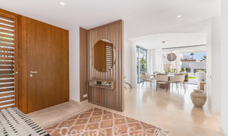 Villa moderne de luxe à vendre à quelques pas de la plage et du centre de San Pedro, Marbella 59196 