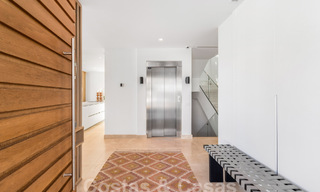 Villa moderne de luxe à vendre à quelques pas de la plage et du centre de San Pedro, Marbella 59197 