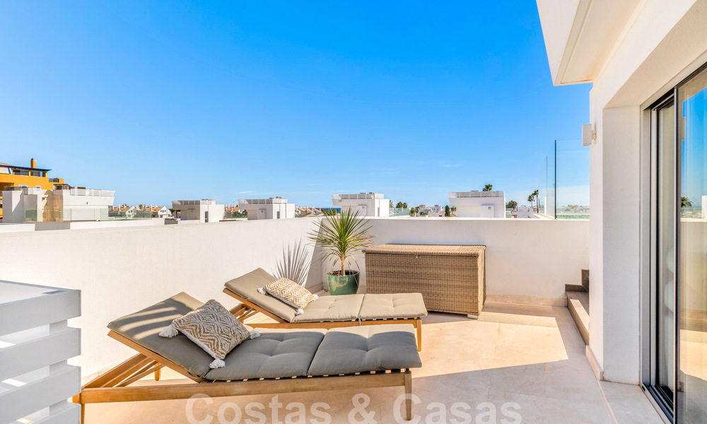 Villa moderne de luxe à vendre à quelques pas de la plage et du centre de San Pedro, Marbella 59201