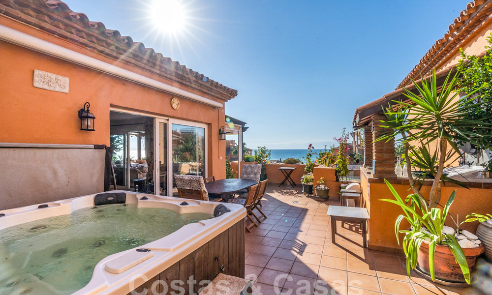 Spacieux penthouse à vendre dans un complexe de plage fermé avec vue magnifique sur la mer à La Duquesa, Costa del Sol 59324