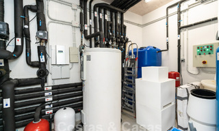 Villa de luxe moderne à vendre avec vue sur la mer dans une communauté fermée entourée de nature à Marbella - Benahavis 59217 