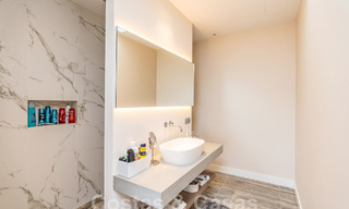 Villa de luxe moderne à vendre avec vue sur la mer dans une communauté fermée entourée de nature à Marbella - Benahavis 59260 