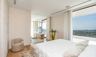 Villa de luxe moderne à vendre avec vue sur la mer dans une communauté fermée entourée de nature à Marbella - Benahavis 59272 